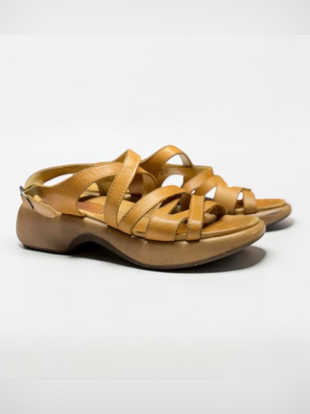Dansko Womens Lolita Chunky Sandal Size 7.5  38 Resort Coastal Beach Leather